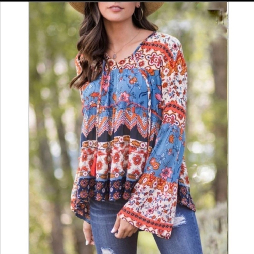 Raga floral bell sleeve top in Sun Daze floral print size S